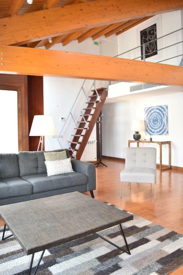 Architect-Designed Loft In A Historic Hilltop Neighborhood Lisboa Exteriör bild